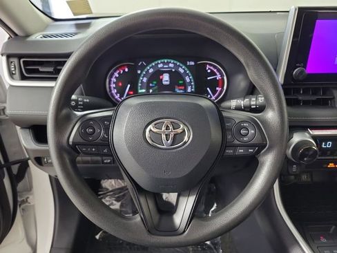 Used 2024 Toyota RAV4 XLE w/ Convenience Package FWD image 27