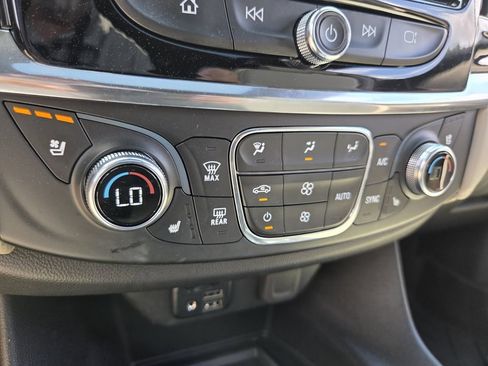 Certified 2023 Chevrolet Traverse Premier w/ LPO, Floor Liner Package FWD image 25