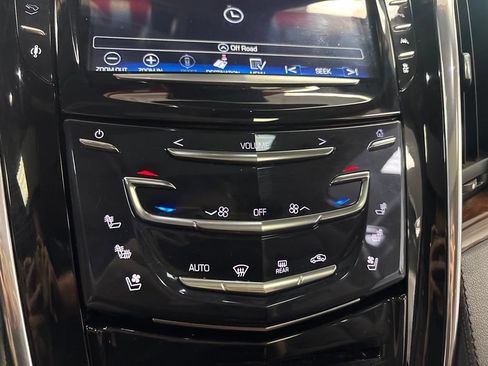 Used 2016 Cadillac Escalade Luxury RWD image 25