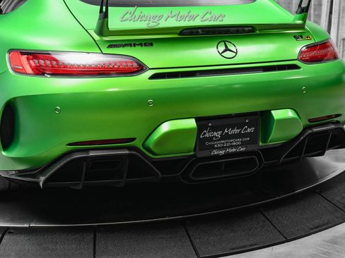 Used 2018 Mercedes-Benz AMG GT R image 31