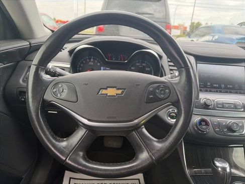 Used 2018 Chevrolet Impala LT FWD image 15