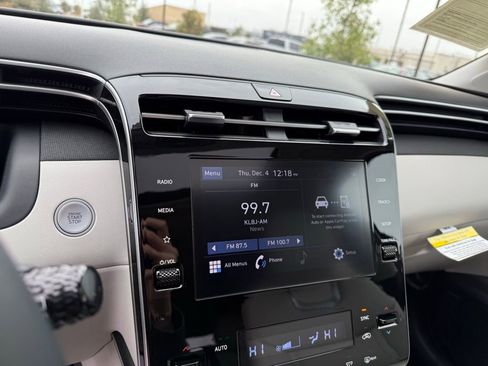 Used 2022 Hyundai Tucson SEL w/ Convenience + Premium Package image 17