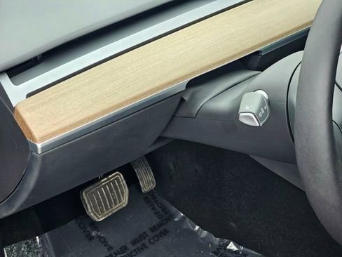 Used 2022 Tesla Model 3 Long Range image 17