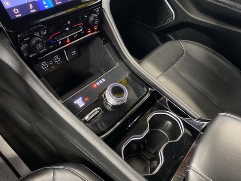 Certified 2021 Jeep Grand Cherokee L Limited image 16