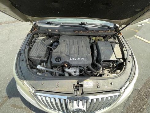 Used 2011 Buick LaCrosse CXL FWD image 42