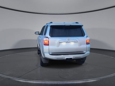 Used 2020 Toyota 4Runner SR5 Premium w/ Moonroof Package AWD/4WD image 7