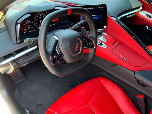 Used 2025 Chevrolet Corvette Stingray Preferred Cpe w/ 2LT RWD image 6