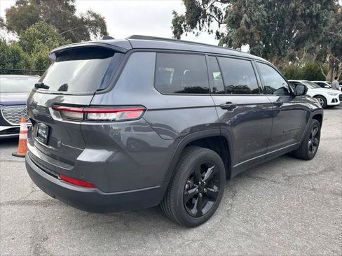 Used 2021 Jeep Grand Cherokee L Laredo AWD/4WD image 3