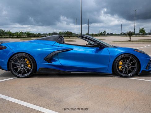 Used 2024 Chevrolet Corvette Stingray Premium Conv w/ Stealth Interior Trim Package image 9