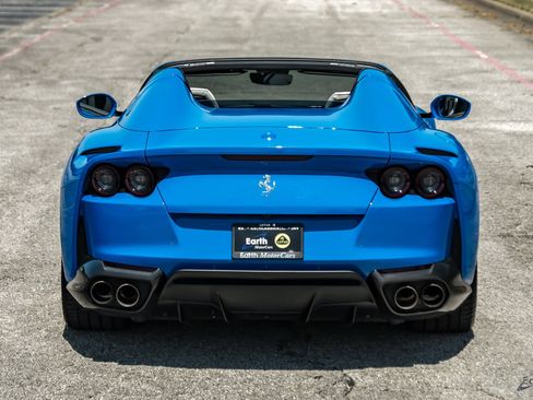 Used 2022 Ferrari 812 GTS RWD image 15