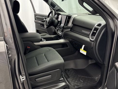 New 2026 RAM 1500 Big Horn w/ Night Edition AWD/4WD image 27