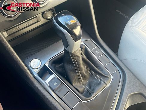 Used 2024 Volkswagen Tiguan S image 21