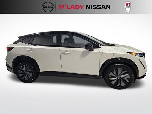 Used 2023 Nissan Ariya AWD image 4