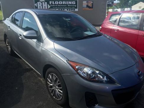 Used 2013 MAZDA MAZDA3 i SV image 1