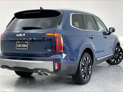 Used 2023 Kia Telluride SX Prestige image 2