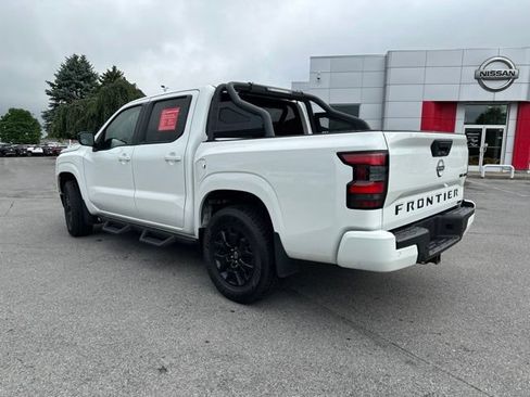 Certified 2023 Nissan Frontier SV w/ Midnight Edition Package AWD/4WD image 3