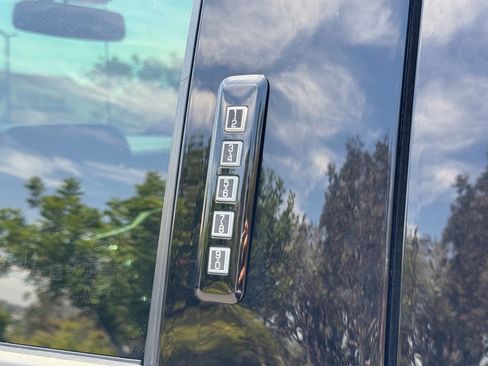 Used 2023 Ford F150 Raptor w/ Raptor Carbon Fiber Package image 34