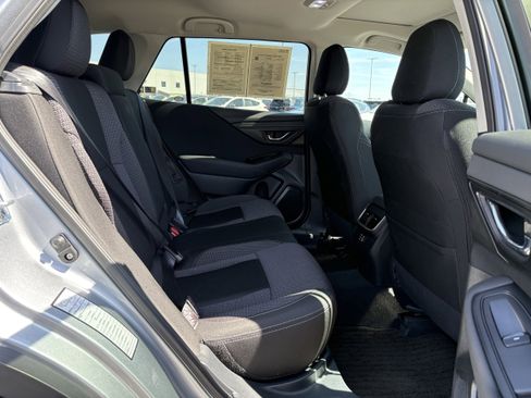 Used 2025 Subaru Outback Premium image 30
