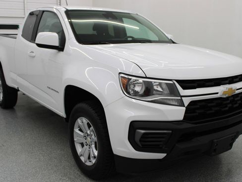 Used 2022 Chevrolet Colorado LT w/ Fleet Safety Package RWD image 4