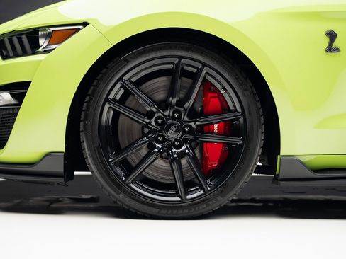 Used 2020 Ford Mustang Shelby GT500 w/ Technology Package image 21