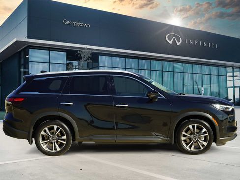 Certified 2025 INFINITI QX60 Luxe image 4