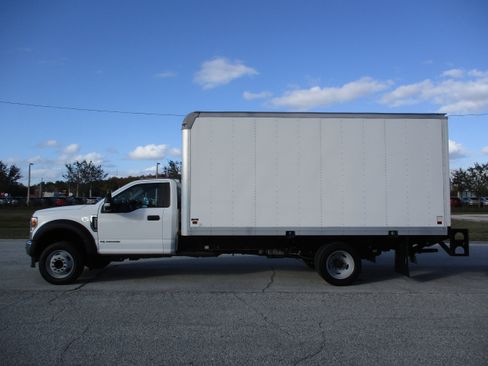 Used 2020 Ford F550 2WD Regular Cab Super Duty image 4