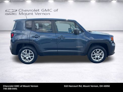 Used 2023 Jeep Renegade Latitude AWD/4WD image 7