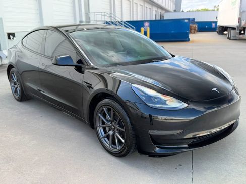 Used 2021 Tesla Model 3 Standard Range Plus RWD image 4