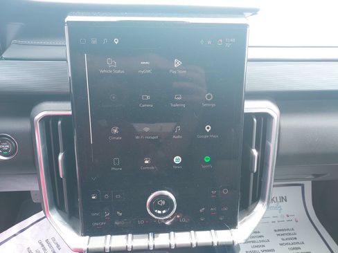 Used 2026 GMC Acadia Elevation w/ Elevation Premium Package FWD image 21