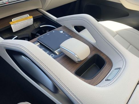 Certified 2025 Mercedes-Benz GLE 350 4MATIC image 31