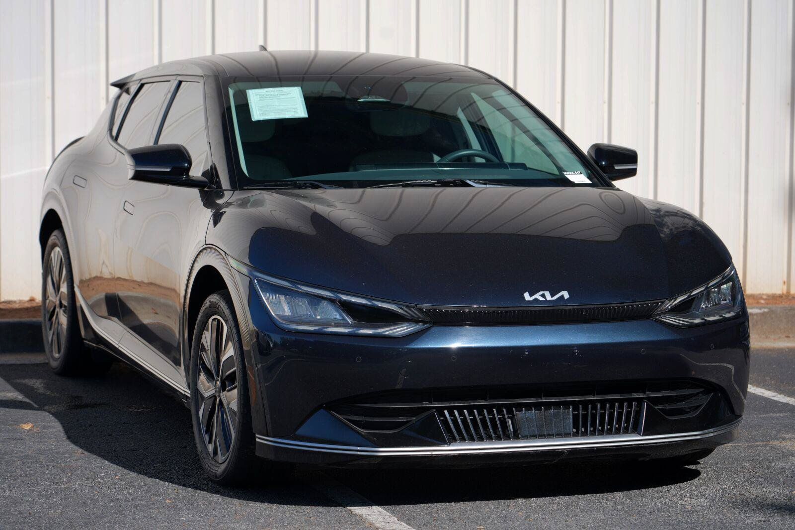Used 2022 Kia EV6 Wind RWD image 54