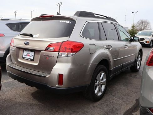 Used 2014 Subaru Outback 2.5i Limited w/ Moonroof Package image 22