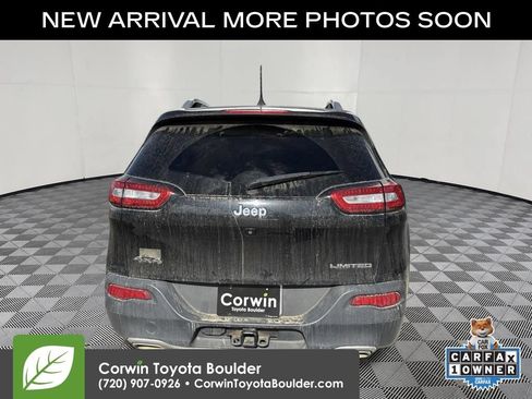 Used 2016 Jeep Cherokee Limited w/ Luxury Group AWD/4WD image 6