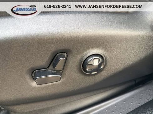 Used 2020 Chrysler Pacifica Limited w/ Advanced Safetytec Group image 11