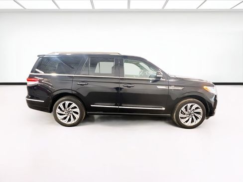 Used 2024 Lincoln Navigator Reserve AWD/4WD image 26