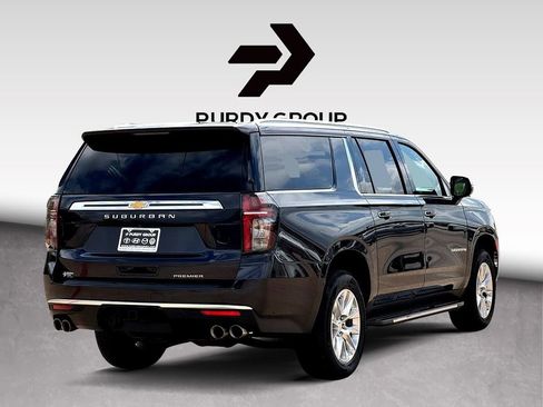 Used 2024 Chevrolet Suburban Premier RWD image 8