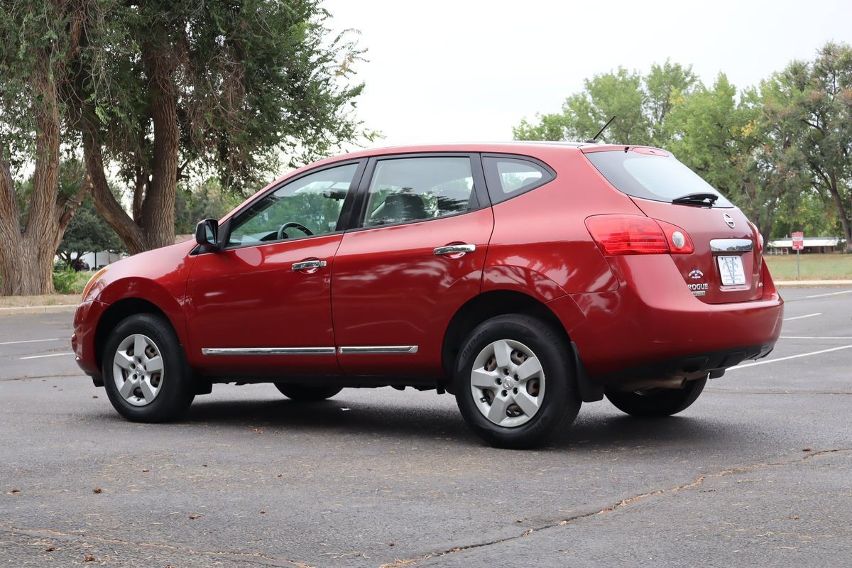 Used 2015 Nissan Rogue S AWD/4WD image 7