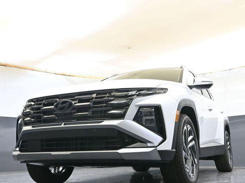 New 2026 Hyundai Tucson Limited image 29