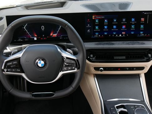 Certified 2025 BMW 330i Sedan w/ Premium Package RWD image 16