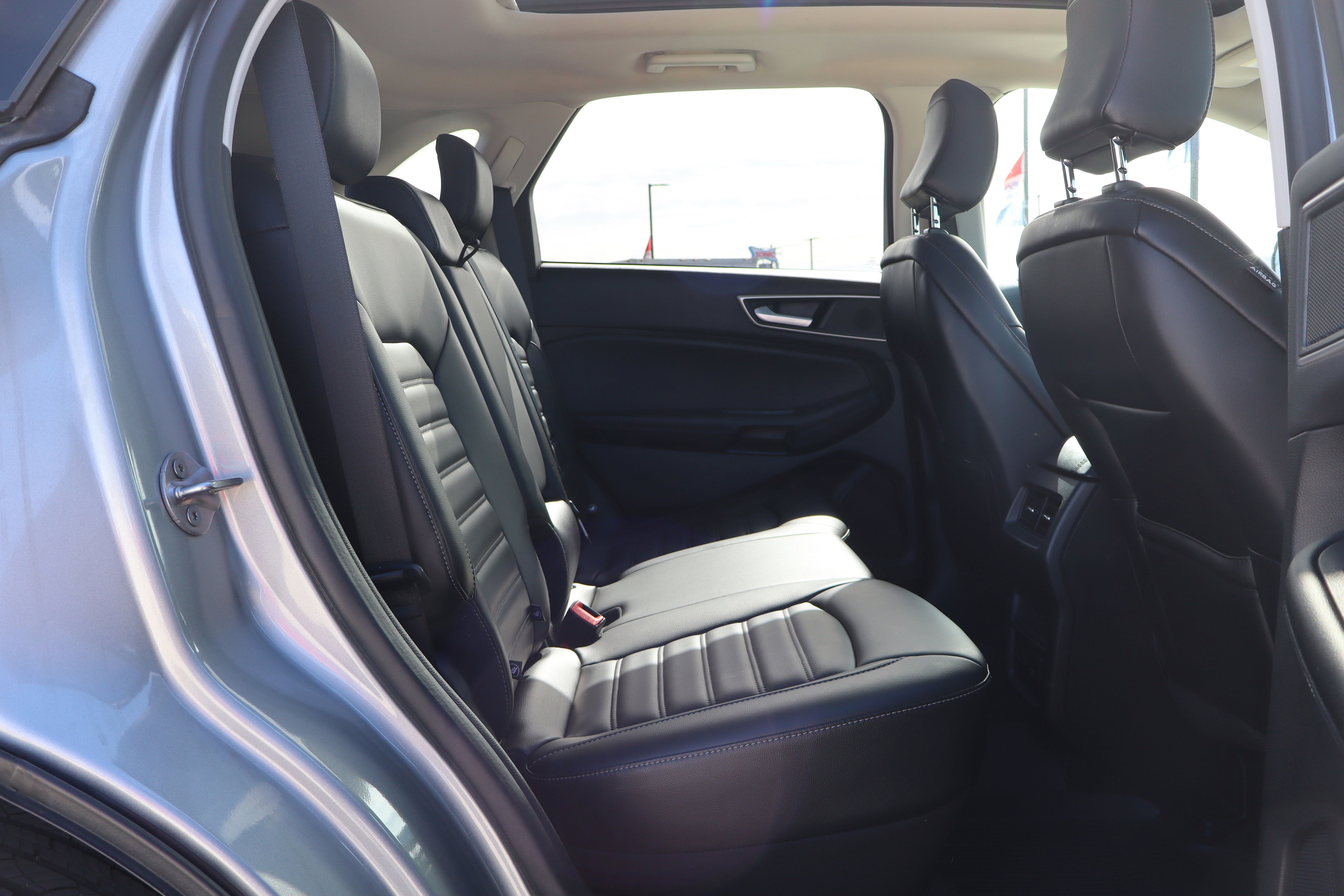 Used 2024 Ford Edge SEL w/ Convenience Package AWD/4WD image 12