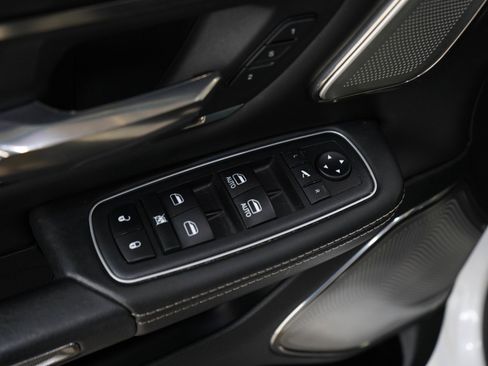 Used 2020 RAM 1500 Limited AWD/4WD image 18