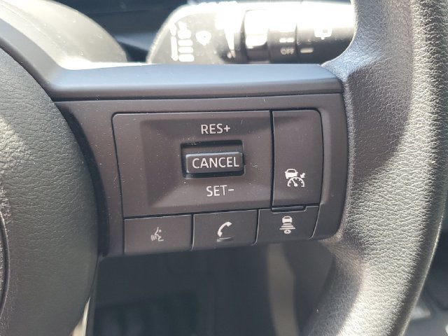 Certified 2025 Nissan Kicks S FWD image 18