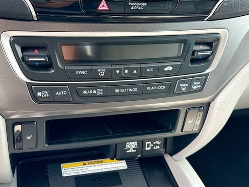 Used 2022 Honda Pilot Special Edition image 15