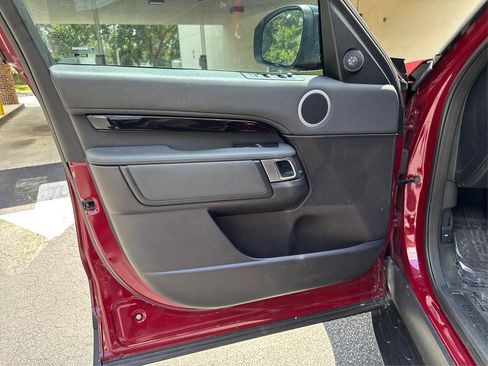 Used 2017 Land Rover Discovery SE AWD/4WD image 22