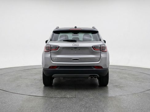 Used 2025 Jeep Compass Limited AWD/4WD image 7