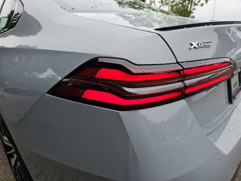 New 2027 BMW 530i xDrive AWD/4WD image 37