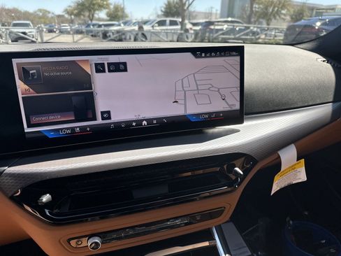 Certified 2025 BMW 330i xDrive 330i xDrive w/ Premium Package image 25