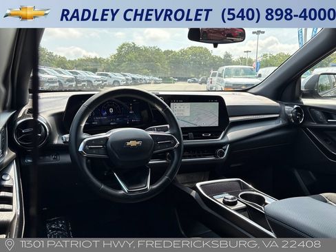 Certified 2026 Chevrolet Equinox LT AWD/4WD image 13