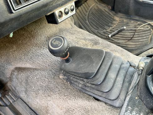 Used 1989 Jeep Wrangler Laredo image 9