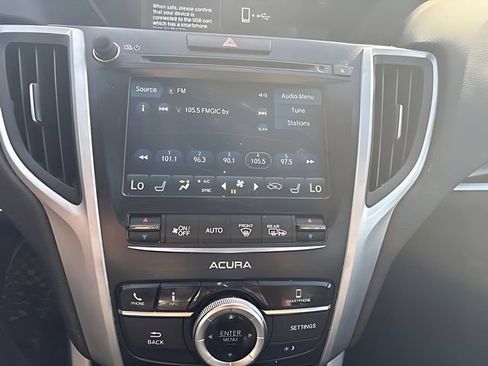 Used 2018 Acura TLX FWD image 22